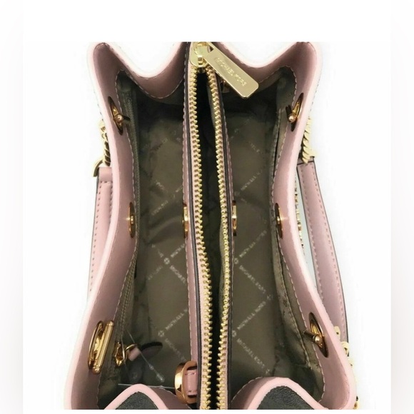 Michael Kors Purse- EUC - Picture 3 of 3